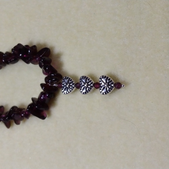 JANUARY BIRTHSTONE Hand crafted Rhodolite Garnet Chip bead necklace - Picture 6 of 7